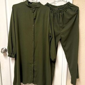 New Dark Green Button-Up Tunic and Pants Set #664